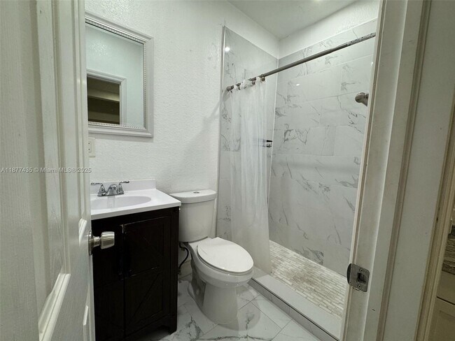 Building Photo - 1500 SW 152nd Pl