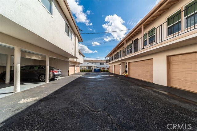 Building Photo - 113 N 1st St