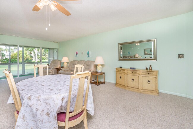 Building Photo - 331 Tequesta Dr
