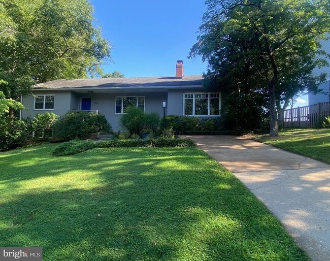Primary Photo - 4300 37th Rd N