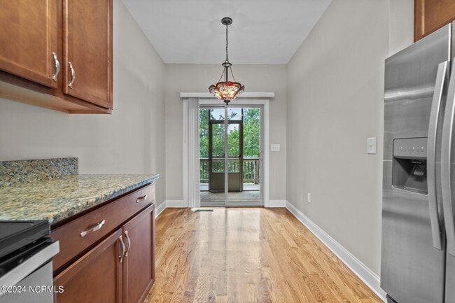 Building Photo - 118 Cypress Cir