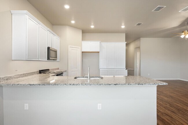 Building Photo - 2107 Kirksey Ave