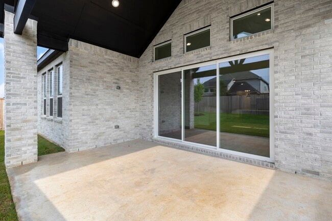 Building Photo - 8011 Fenway Hts Dr