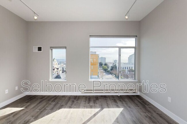 Building Photo - 1401 Jackson St