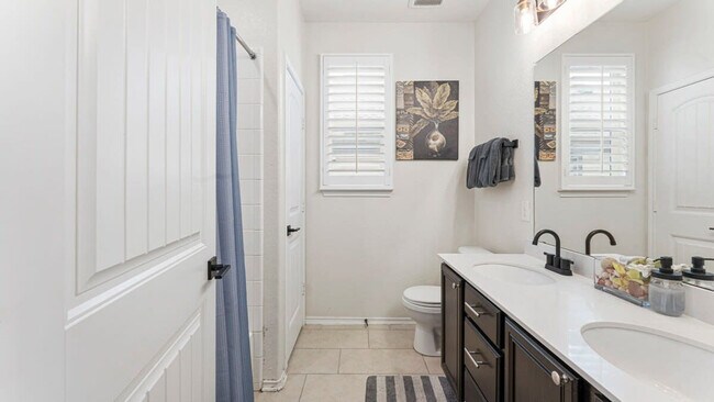 Building Photo - 7301 Altidore Dr