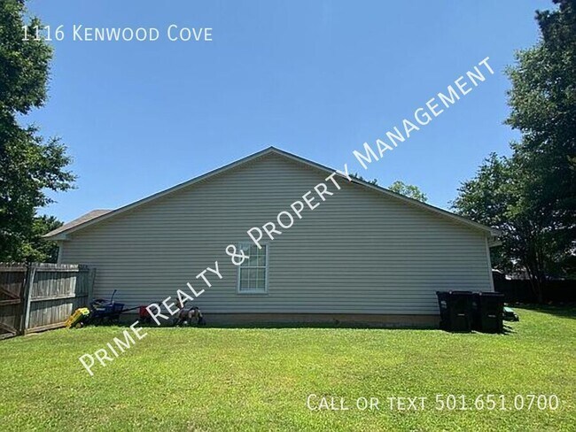 Building Photo - 1116 Kenwood Cove