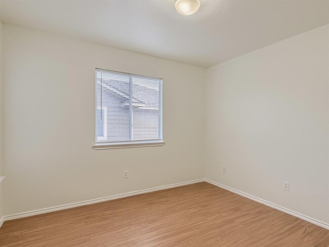 Building Photo - 13913 Harris Ridge Blvd