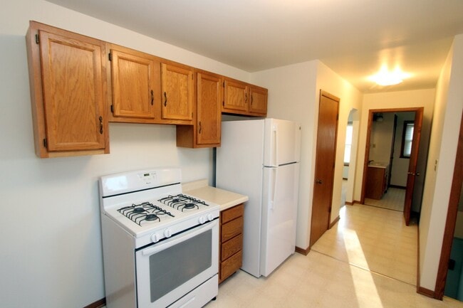 Building Photo - 609 Blakely St