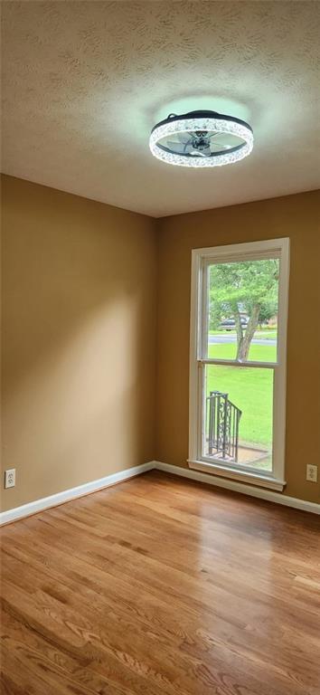 Building Photo - 348 Pine Forest Dr