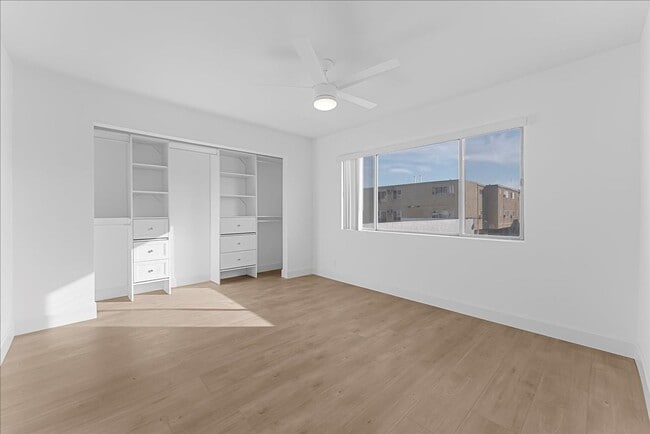 Building Photo - 21722 Roscoe Blvd