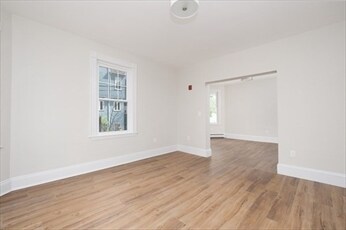 Building Photo - 39 Perry St