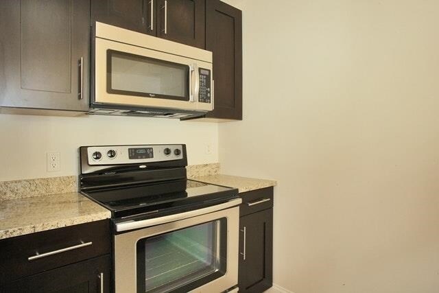 Building Photo - 29 1st St