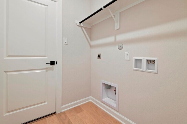 Building Photo - 1107 Campside Dr