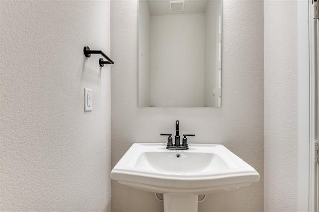 Building Photo - 704 Yellow Warbler Wy