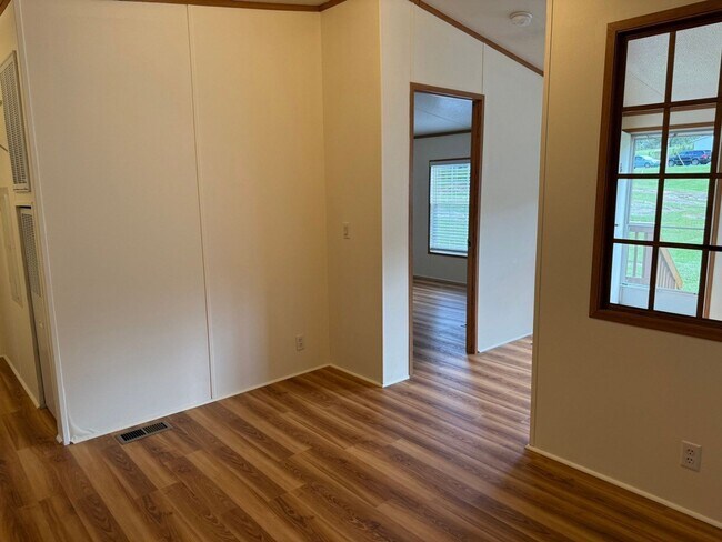 Building Photo - 5200 John Hall Rd