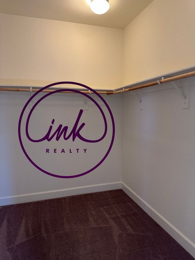 Building Photo - Four Bedroom Single-Family Home