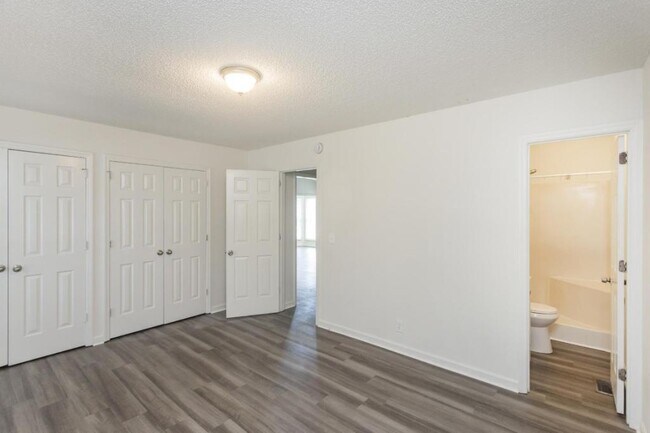 Building Photo - 3104 Kinwood Dr