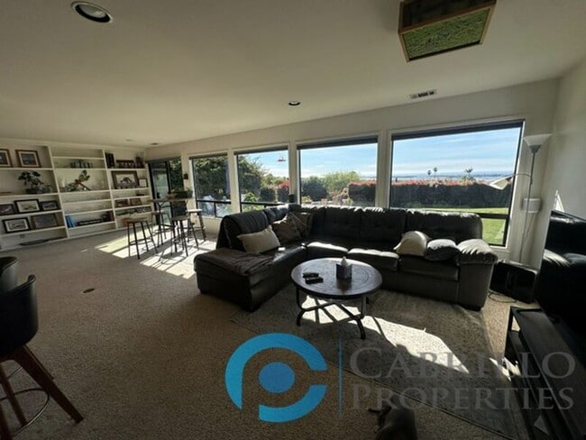 Building Photo - 2620 Deerpark Dr