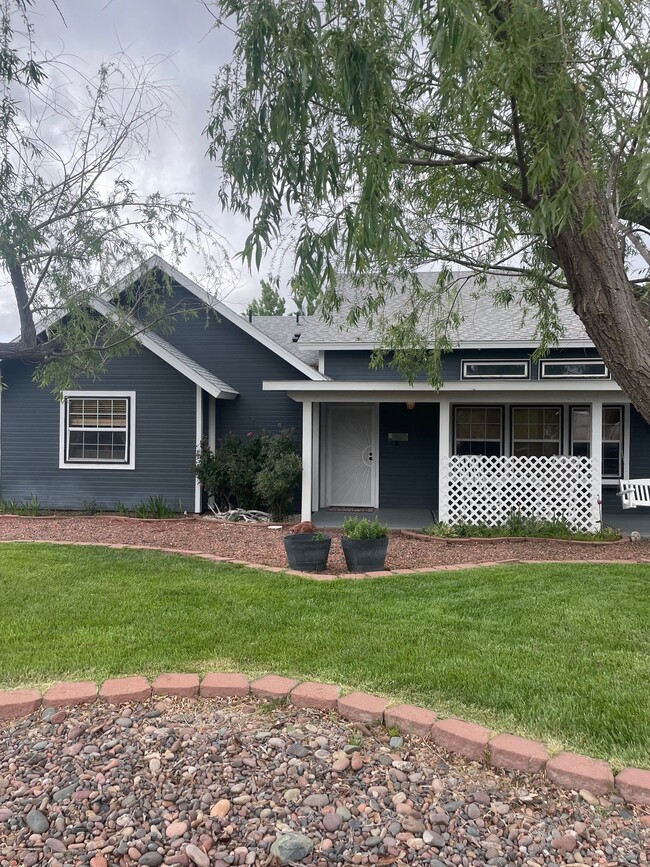 Building Photo - 4350 N Agua Fria Dr