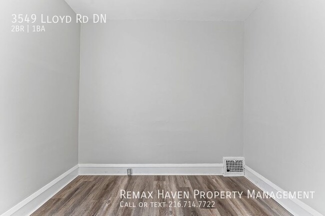 Building Photo - 3549 Lloyd Rd DN, Cleveland -Spacious 2 be...