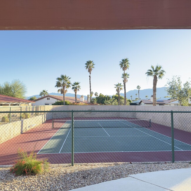 Building Photo - 27131 Shadowcrest Ln