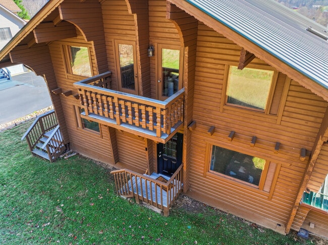 Building Photo - 168 Valley Creek Dr