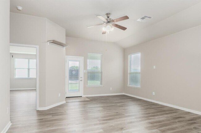 Building Photo - 3123 Hurst Green Ln
