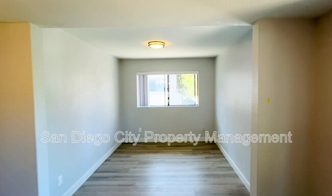 Building Photo - 4022 Mahaila Ave