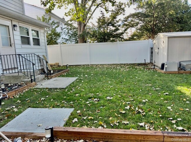 Building Photo - 107 Fairview Ave