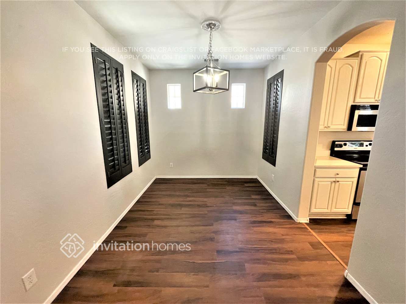 Building Photo - 1757 S Voyager Dr