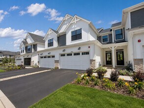 Building Photo - 8545 Chadwick Ct