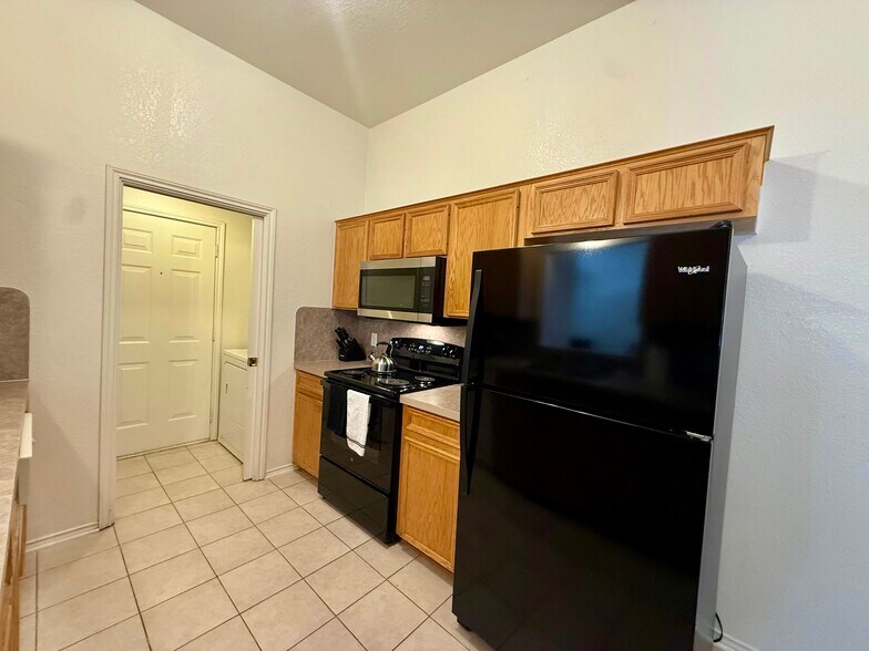 Building Photo - 4302 Alleeta Dr