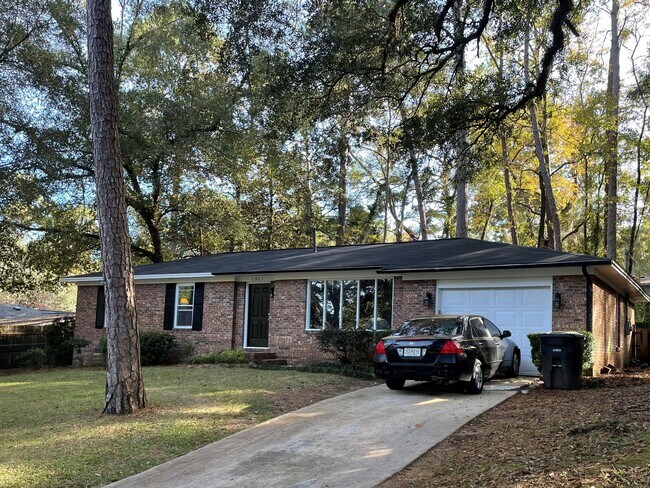 Building Photo - 1803 Salmon Dr