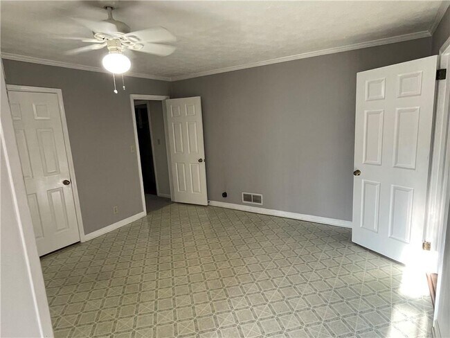 Building Photo - 3633 Loganville Hwy SW