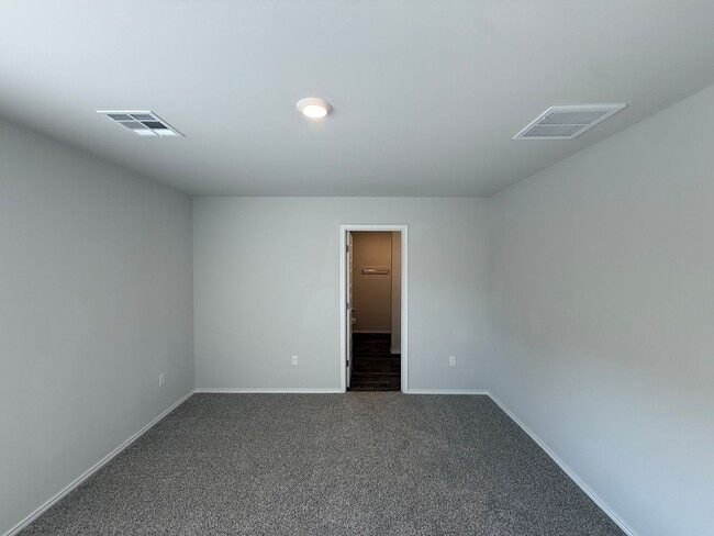 Building Photo - 9516 Gray Wolf Ln