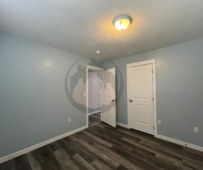 Building Photo - Single Level House- SE Salem