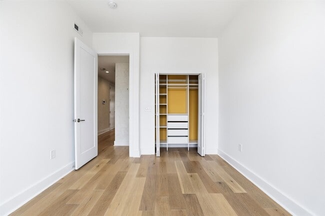 Building Photo - 194 Cambridge Ave