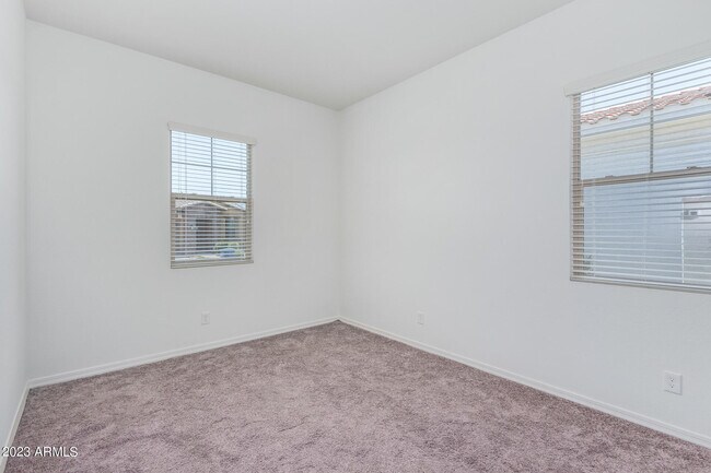 Building Photo - 19750 W Heatherbrae Dr