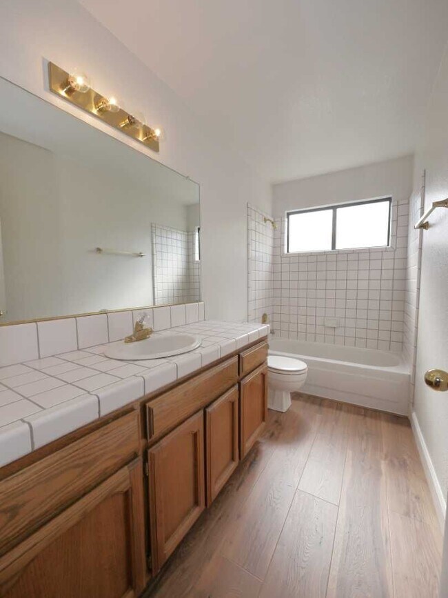 Building Photo - 110 Detert Ln