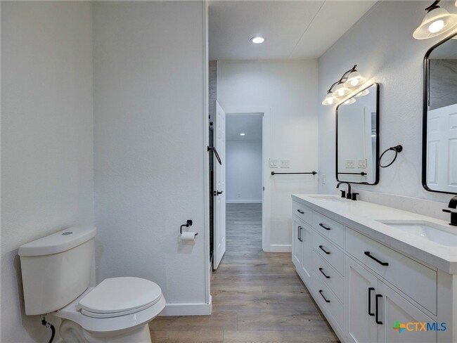 Building Photo - 4504 Atlantis Dr