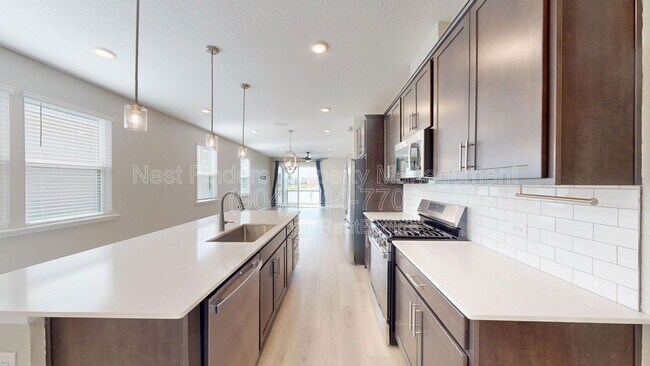 Building Photo - 333 Cedar Elm Wy