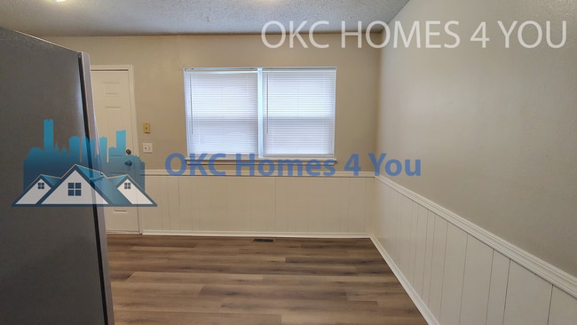 Building Photo - Updated 2bed in Yukon