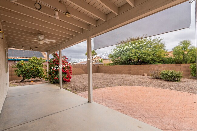 Building Photo - 7661 S Freshwater Pearl Dr