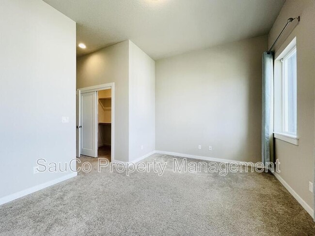 Building Photo - 17153 SW Woodpecker Ln