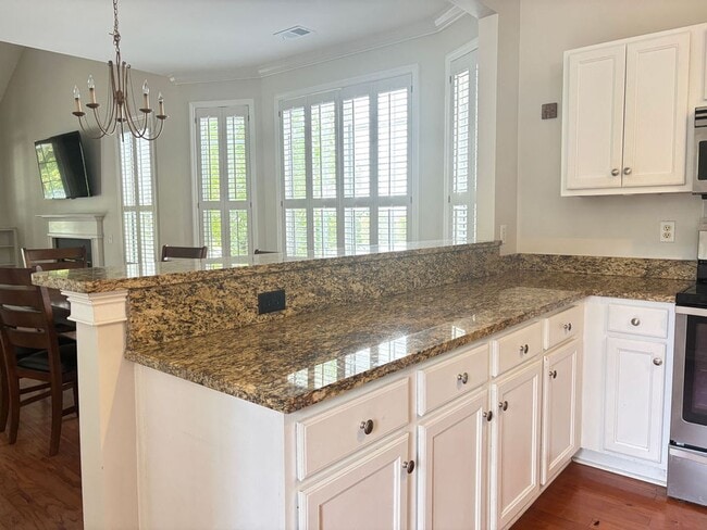 Building Photo - Available now. Great 3 BR/2.5 BA Home Avai...