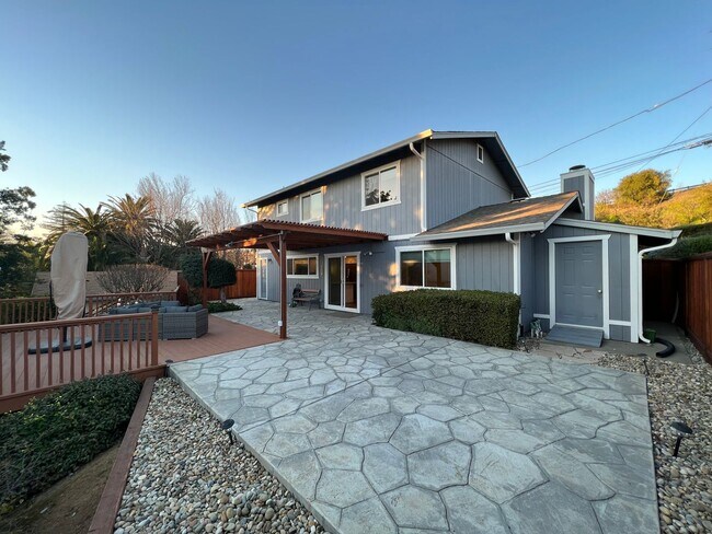 Building Photo - Welcome inside this Beautiful Two-Story Home!