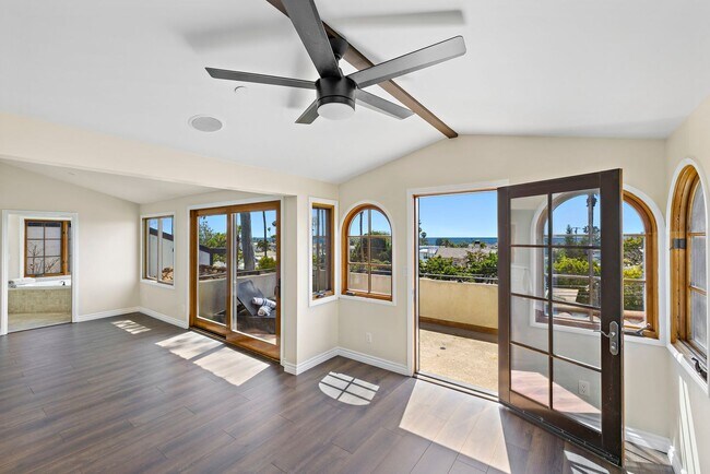 Building Photo - 1609 S Ola Vista