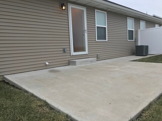 Patio off master bedroom overlooks Goodfield park. - 109 Scenic Dr