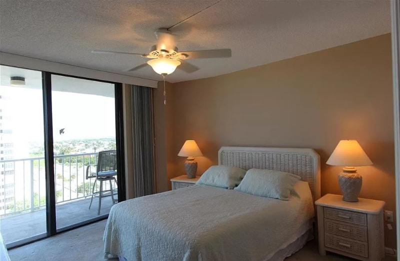 Building Photo - 320 Seaview Ct