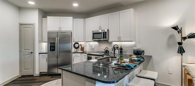 Building Photo - 1000 Grandys Ln